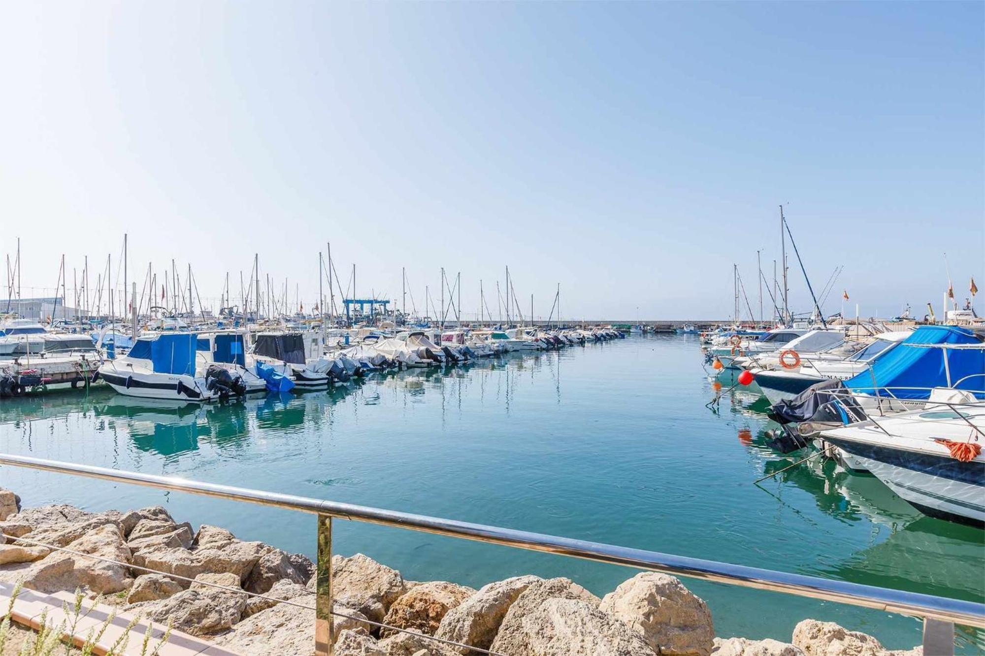 Апартаменты A&N Seaport 2A Калета-де-Велес Экстерьер фото