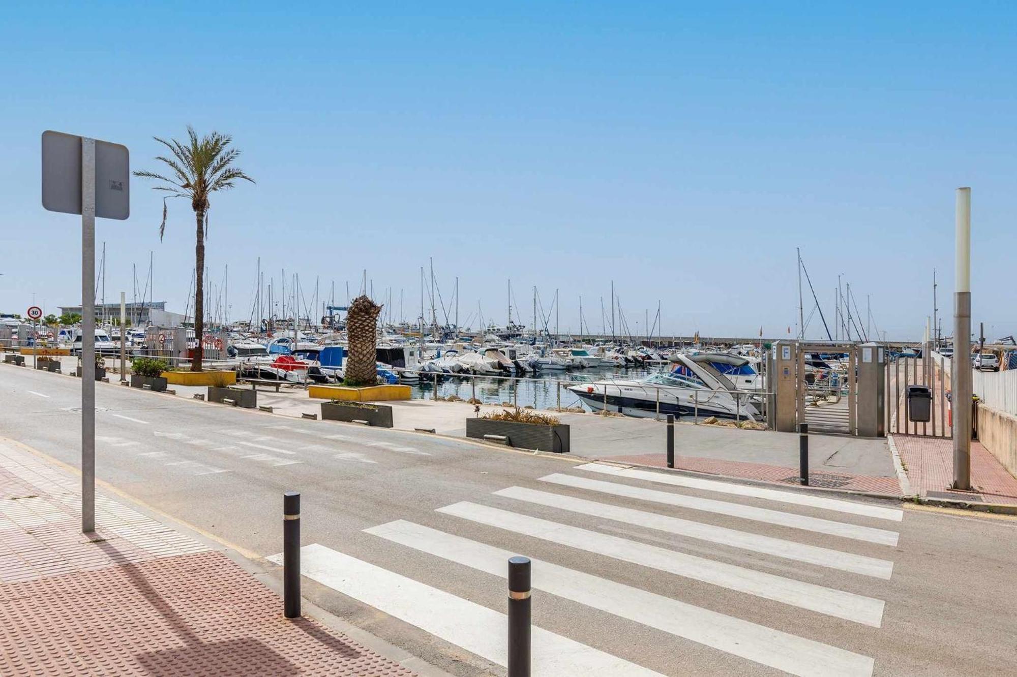 Апартаменты A&N Seaport 2A Калета-де-Велес Экстерьер фото